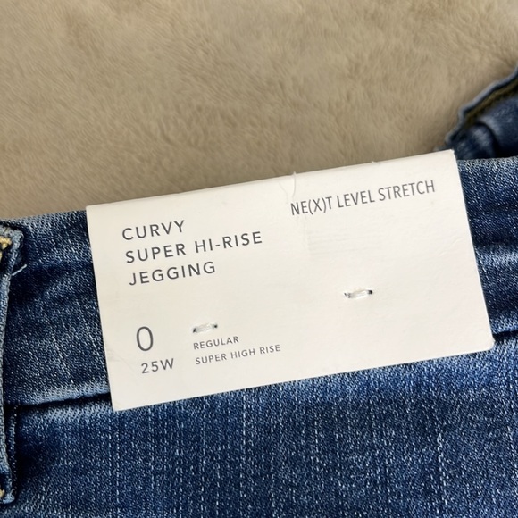 American Eagle Outfitters Curvy Super Hi-Rise Jegging - Picture 8 of 14
